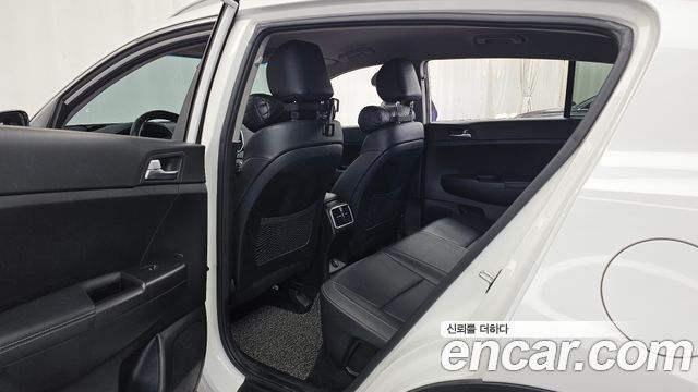 Kia Sportage 2016 — photo 17