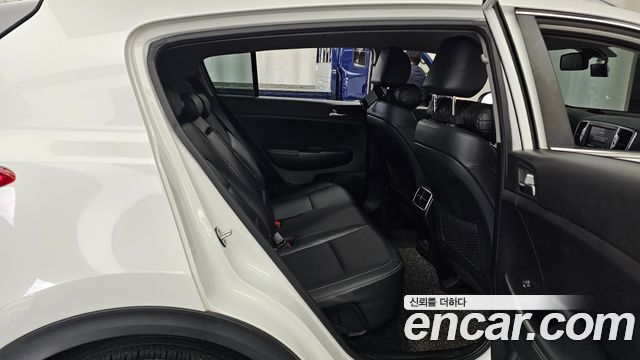 Kia Sportage 2016 — photo 18