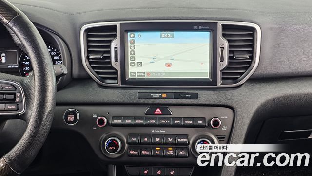 Kia Sportage 2016 — photo 19