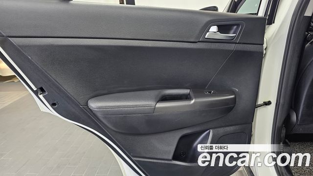 Kia Sportage 2016 — photo 15