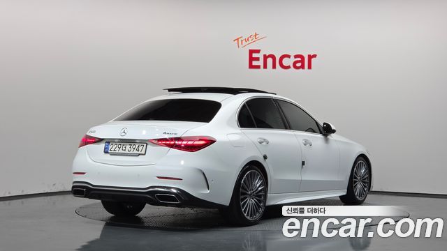 Mercedes-Benz C-Class 2024 — photo 2