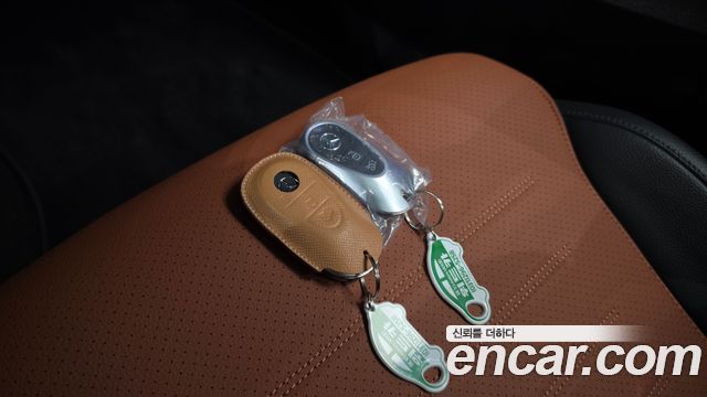 Mercedes-Benz C-Class 2024 — photo 22