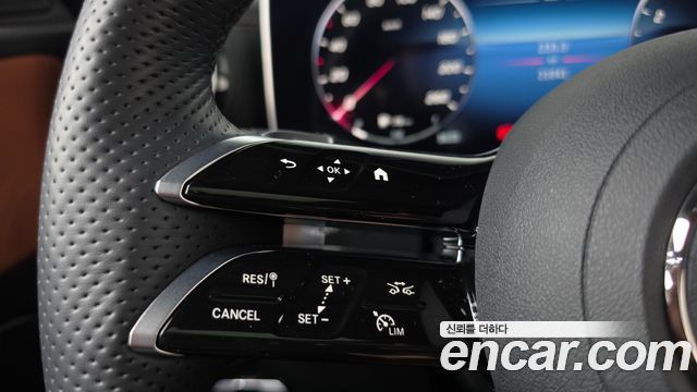 Mercedes-Benz C-Class 2024 — photo 24