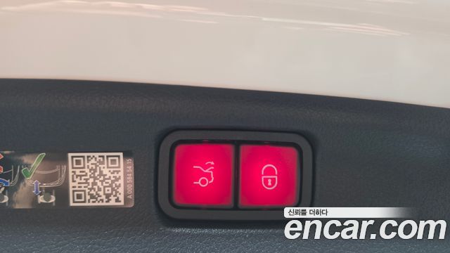 Mercedes-Benz C-Class 2024 — photo 26