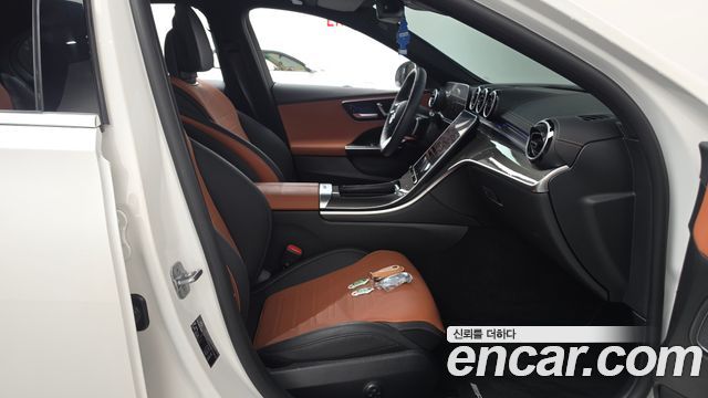 Mercedes-Benz C-Class 2024 — photo 16