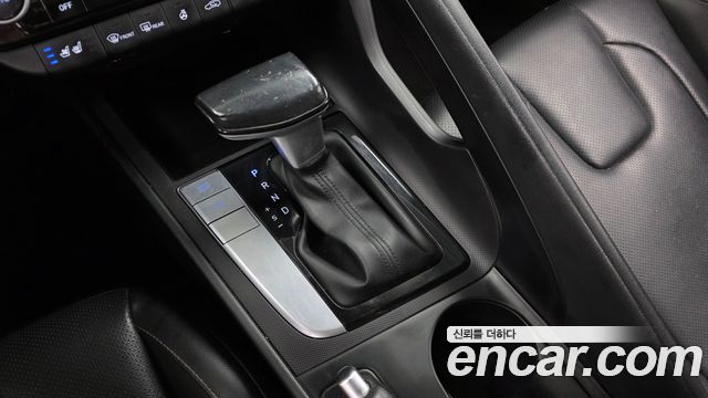 Hyundai AVANTE 2023 — photo 12