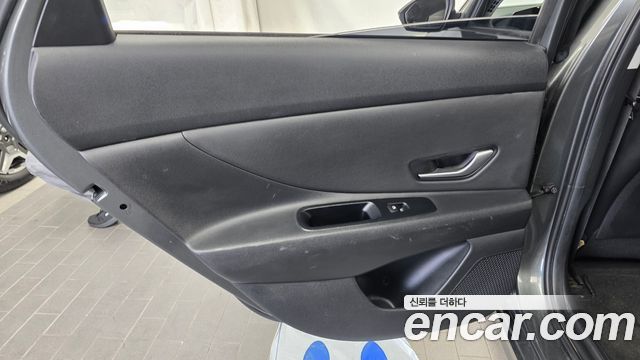 Hyundai AVANTE 2023 — photo 15