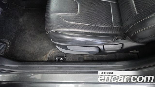 Hyundai AVANTE 2023 — photo 28