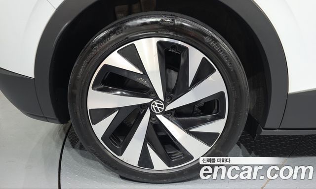 Volkswagen ID.4 2023 — photo 5