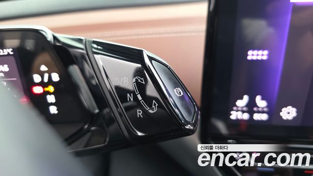Volkswagen ID.4 2023 — photo 12