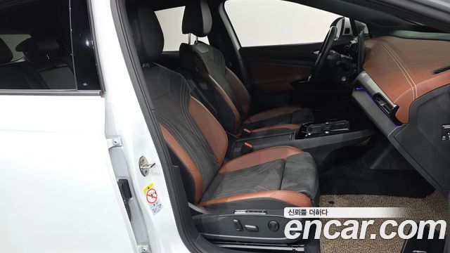 Volkswagen ID.4 2023 — photo 17