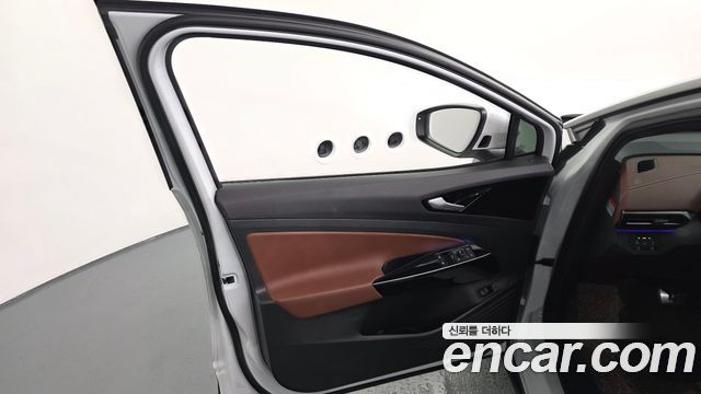 Volkswagen ID.4 2023 — photo 14
