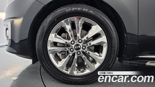 Kia Canival 2015 — photo 5