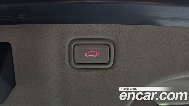 Kia Canival 2015 — photo 23
