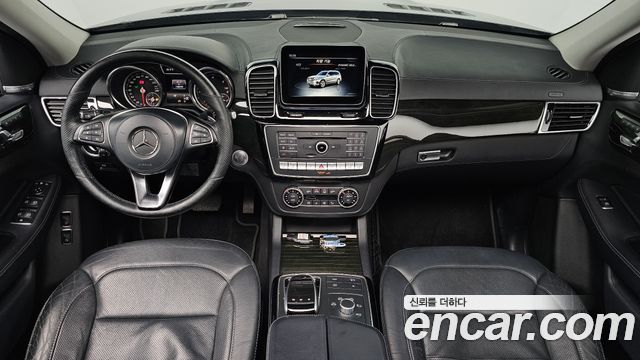 Mercedes-Benz GLS-Class 2018 — photo 10
