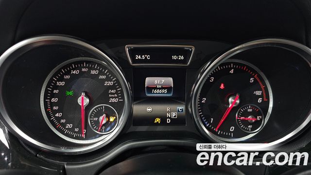 Mercedes-Benz GLS-Class 2018 — photo 11