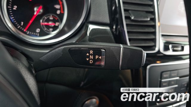 Mercedes-Benz GLS-Class 2018 — photo 12