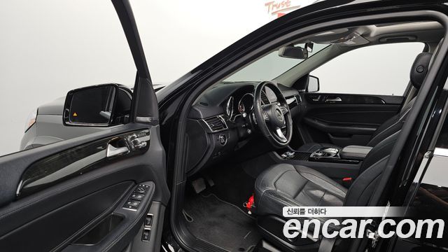 Mercedes-Benz GLS-Class 2018 — photo 13