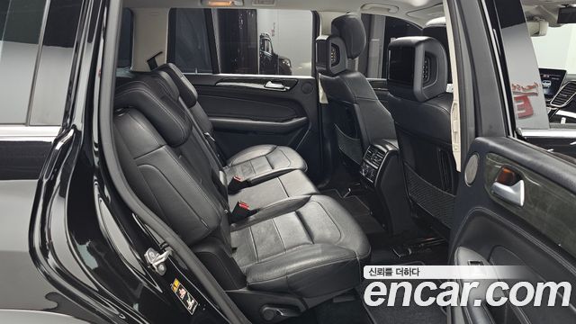 Mercedes-Benz GLS-Class 2018 — photo 18