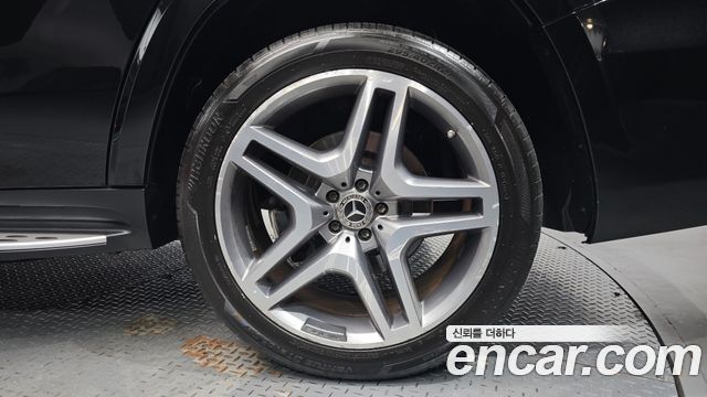 Mercedes-Benz GLS-Class 2018 — photo 7