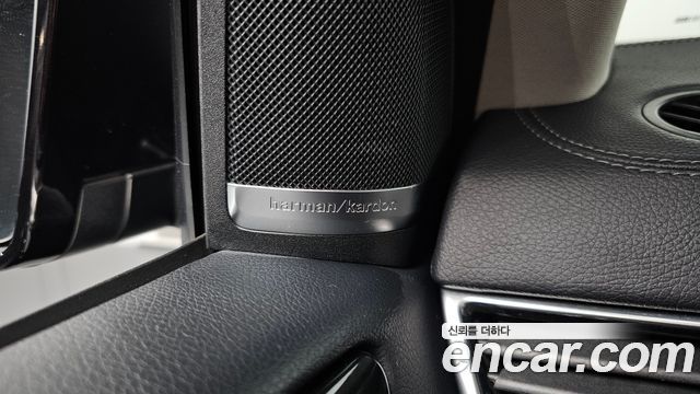 Mercedes-Benz GLS-Class 2018 — photo 33