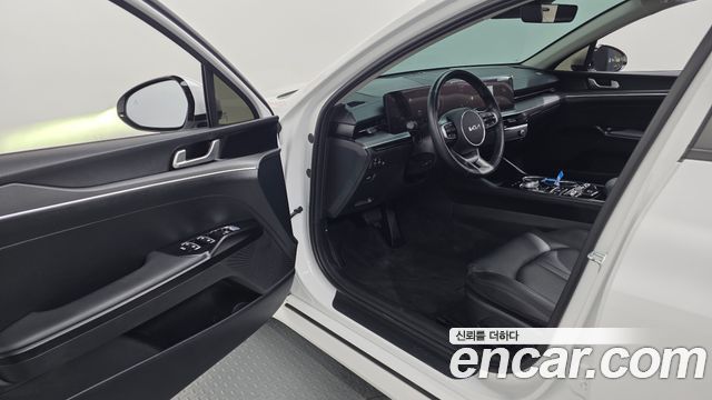Kia K5 2024 — photo 10