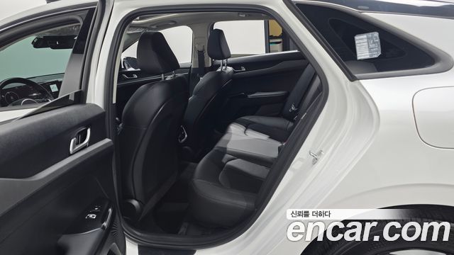 Kia K5 2024 — photo 11