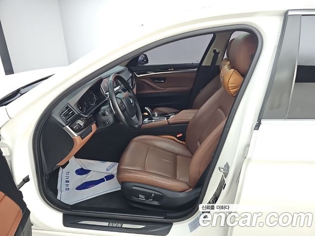 BMW 5-Series 2014 — photo 11