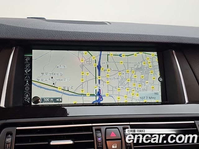 BMW 5-Series 2014 — photo 14
