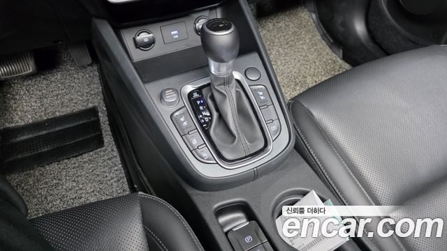Hyundai Kona 2021 — photo 12