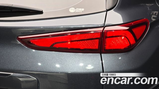 Hyundai Kona 2021 — photo 9