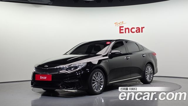 Kia K5 2019 — photo 1