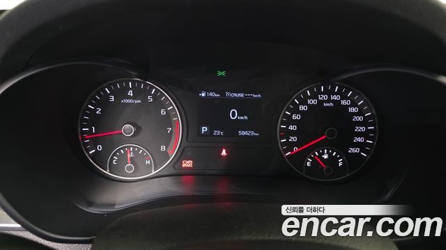 Kia K5 2019 — photo 8