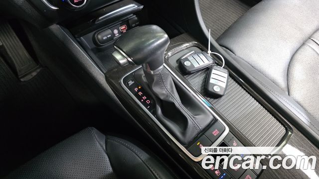 Kia K5 2019 — photo 9