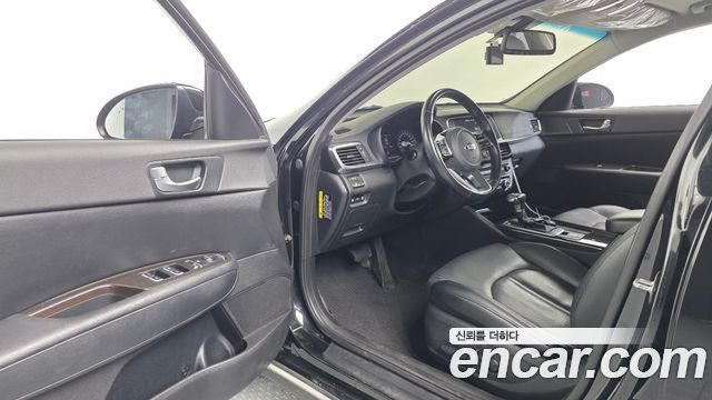 Kia K5 2019 — photo 10