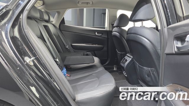 Kia K5 2019 — photo 12
