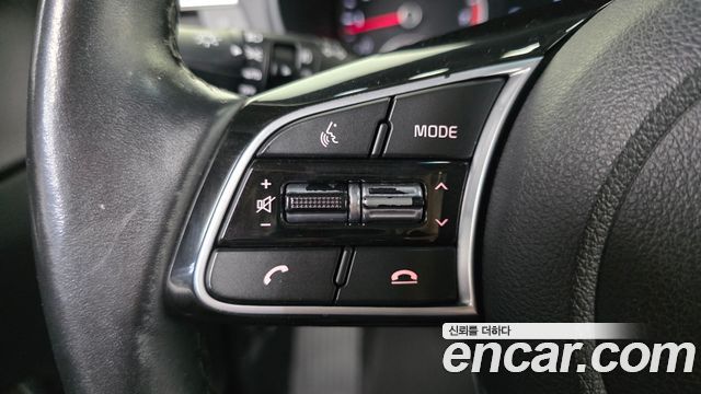 Kia K5 2019 — photo 17