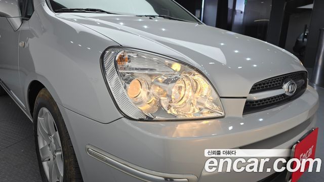 Kia Carens 2007 — photo 8