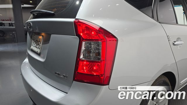 Kia Carens 2007 — photo 9