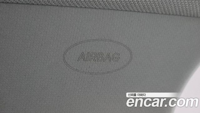 Hyundai i30 2017 — photo 35