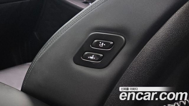 Hyundai Santafe 2022 — photo 19