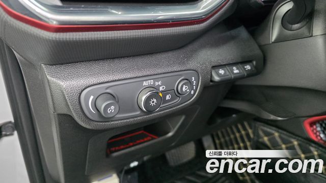 Chevrolet Korea Trailblazer 2021 — photo 30