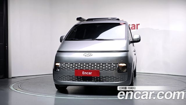 Hyundai Staria 2022 — photo 3