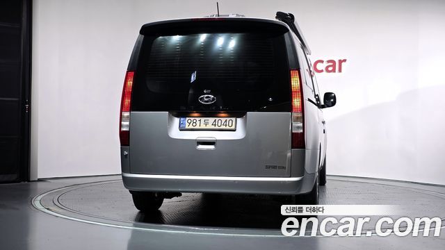 Hyundai Staria 2022 — photo 4