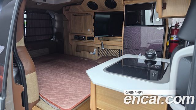 Hyundai Staria 2022 — photo 17