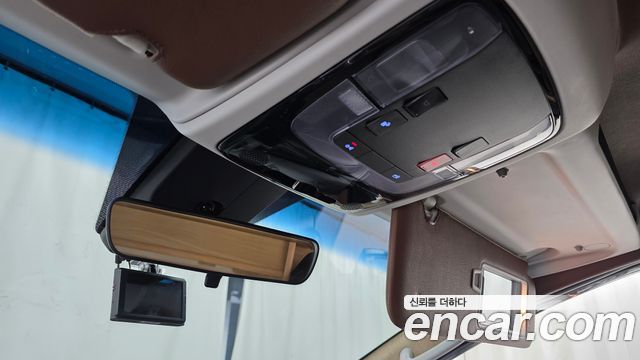 Hyundai Staria 2022 — photo 23