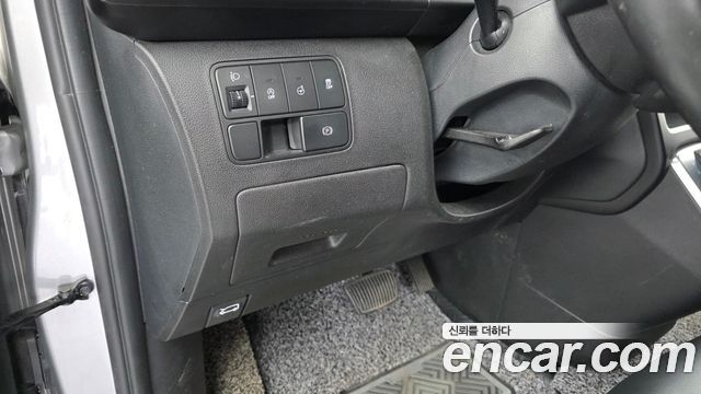 Hyundai Staria 2022 — photo 24