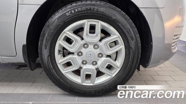 Hyundai Staria 2022 — photo 7
