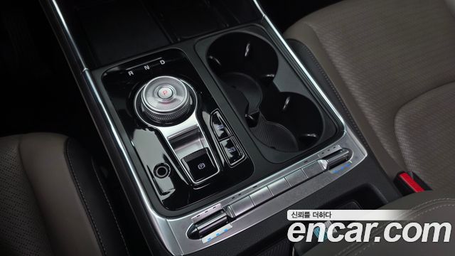Kia Canival 2024 — photo 9