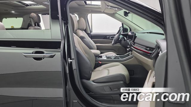 Kia Canival 2024 — photo 11